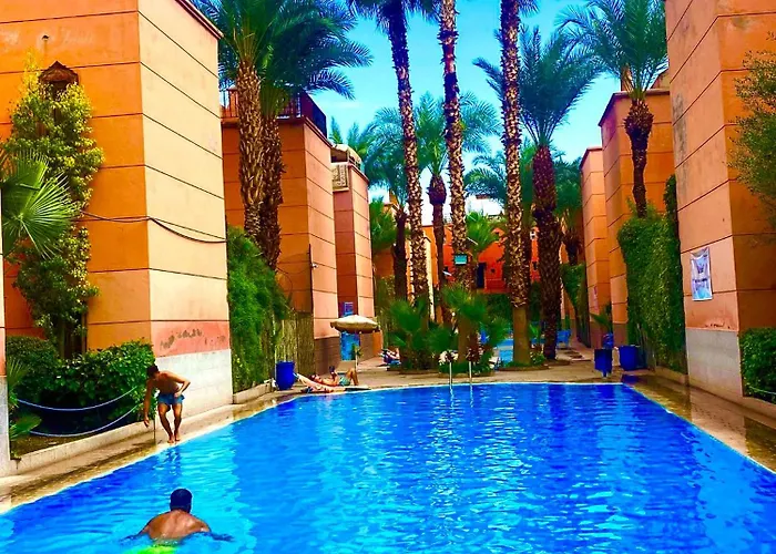 Riad Kamal prés Medina Marrakech&3 Piscines&Jacuzzi&Petit-Déjeuner Marrakesh